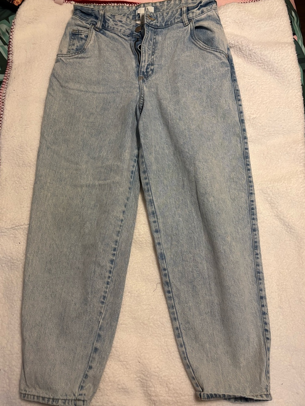 H&M Light Blue Boyfriend Jeans